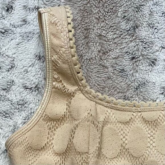 [s] Laura Petite | Vintage Lacey Boho Scoop Neck Tank Top In Custard Beige - Picture 3 of 7